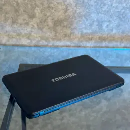 Ноутбук Toshiba Satellite Pro C850-1KU / Intel Core i3-3120M / 8GB RAM / 300GB HDD
