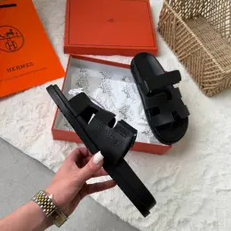 Шльопанці Hermes