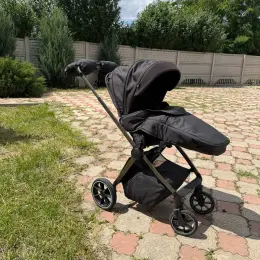 Візок прогулянковий Carrello Ultra з реверсивним блоком