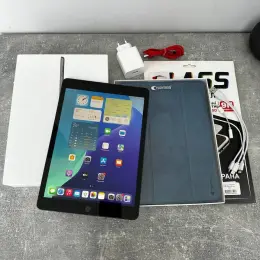 Apple iPad 7-Gen 128GB Space Gray Wi-Fi
