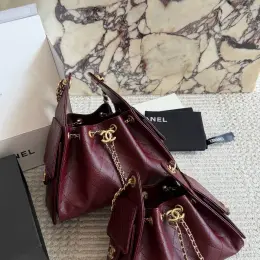 Chanel Hobo сумка натуральна шкіра