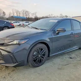2025 Toyota Camry XSE HEV 2.5 Hybrid