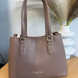 Женская сумка Valentino из экокожи премиум-класса