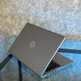 Ноутбук HP 250 G7 i3-1005G1 8GB RAM SSD 120GB 15.6" FullHD