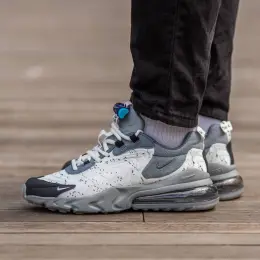 Nike Air Max 270 React