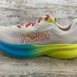 Hoka Mach 6 Ironman White / Red Alert