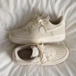 Nike Air Force 1 Retro Premium