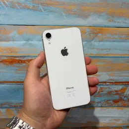 iPhone XR 64GB White