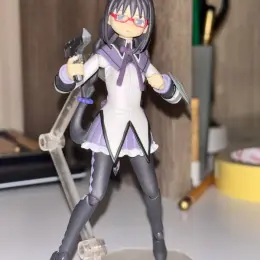 Оригінальна фігурка Akemi Homura Figma