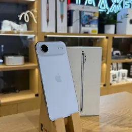 iPhone Air Sky Blue 256GB
