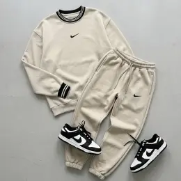 Спортивный костюм Nike из трехнитки (хлопок)