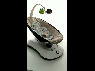 Заколисуючий центр 4Moms