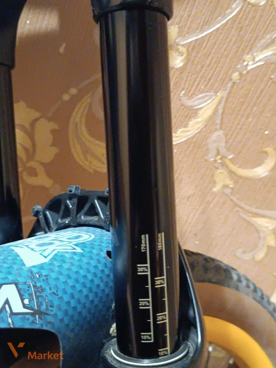 Вилка Rock Shox Lyrik RC 170мм 27.5