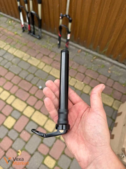 Вісь RockShox 20x110
