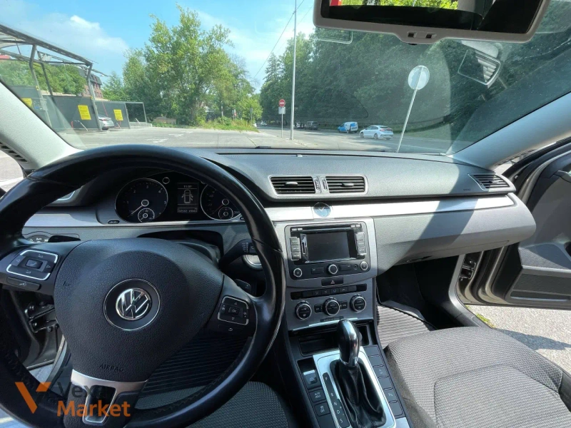 Volkswagen Passat B7 2012 1.6 TDI Автомат — фото 3