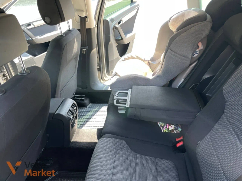 Volkswagen Passat B7 2012 1.6 TDI Автомат — фото 5