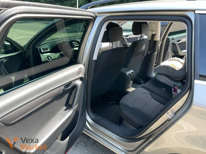 Volkswagen Passat B7 2012 1.6 TDI Автомат — фото 7