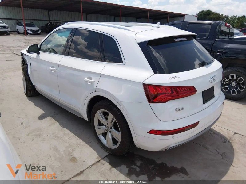 AUDI Q5 2.0T PREMIUM PLUS 2017 — фото 2