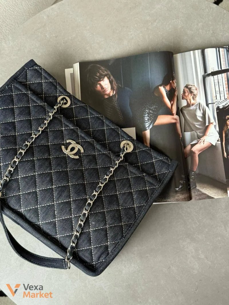 Chanel Denim Tote Bag with Wild Stitch Quilting — фото 4