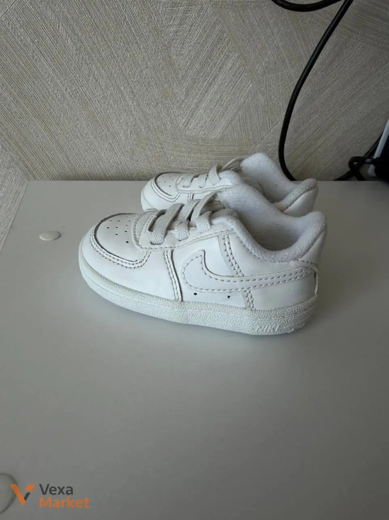 Дитяче взуття Nike, TOMS та Sport — фото 2