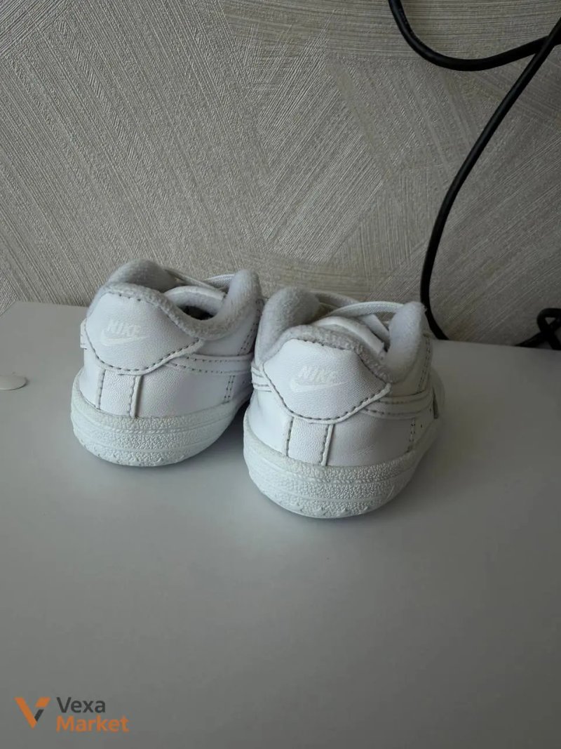 Дитяче взуття Nike, TOMS та Sport — фото 3