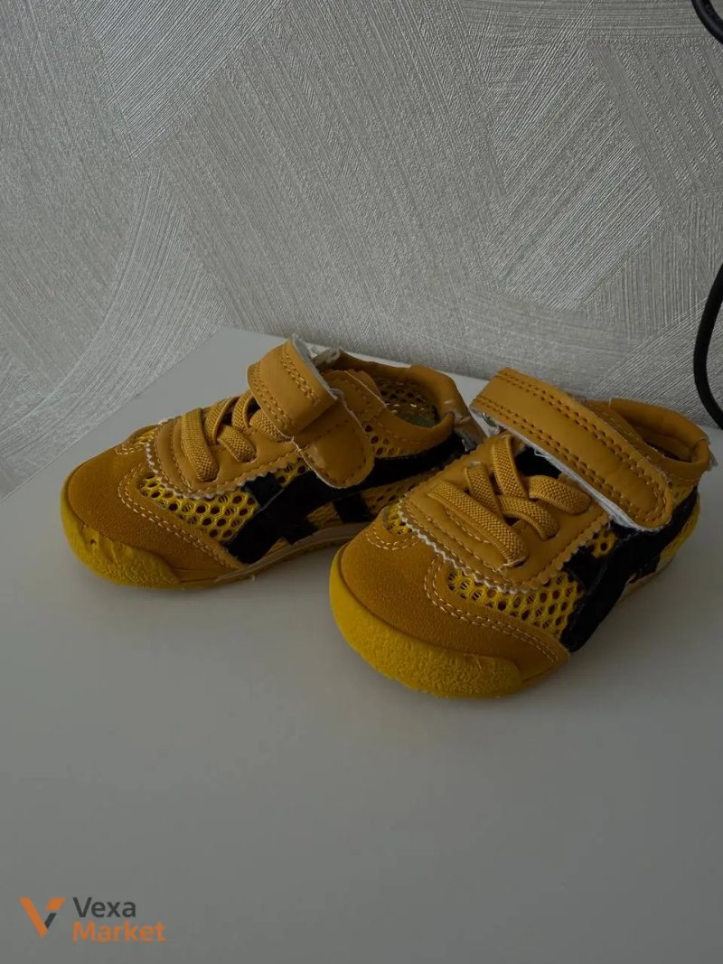 Дитяче взуття Nike, TOMS та Sport — фото 6