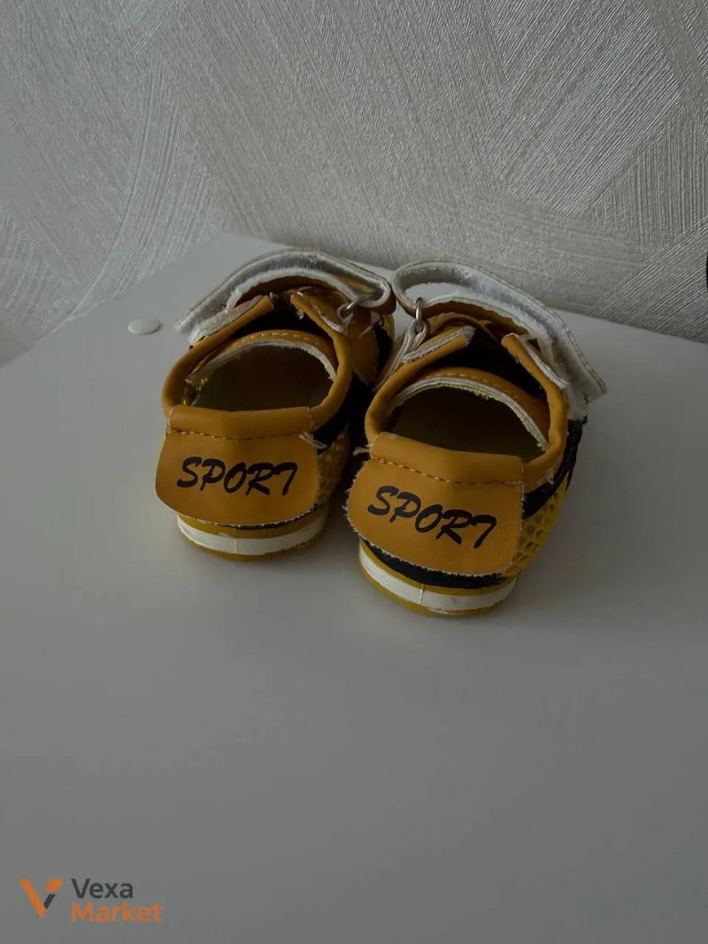 Дитяче взуття Nike, TOMS та Sport — фото 7