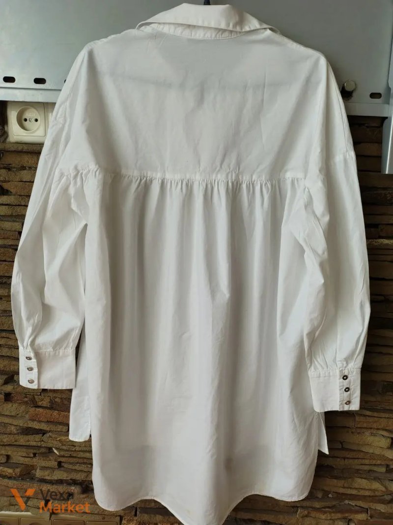 Джинсовая куртка новая с капюшоном индиго и блуза ZARA — фото 3