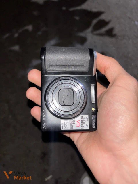 Фотоапарат Nikon Coolpix P60