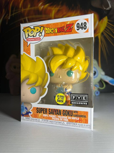 Funko Pop! Super Saiyan Goku (With Kamehameha) #948 — Dragon Ball Z