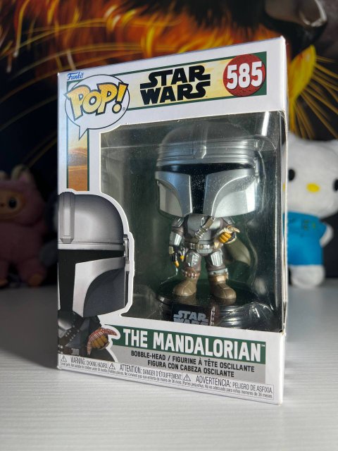 Funko Pop! The Mandalorian With Gift #585 — The Book of Boba Fett