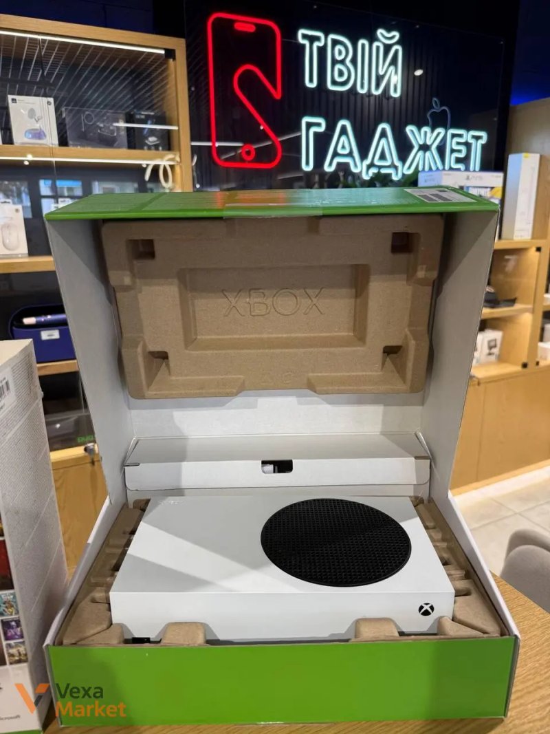 Ігрова приставка Microsoft Xbox Series S 512GB — фото 2
