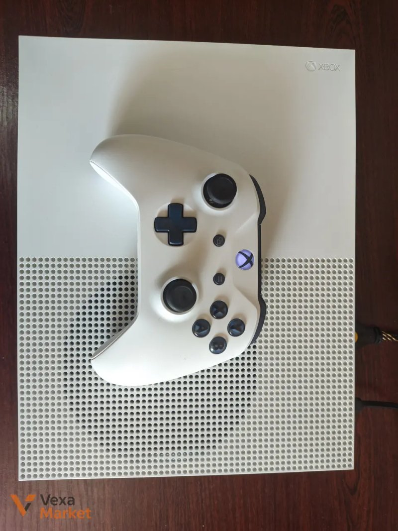 Ігрова приставка Xbox One S 500GB з дисководом та оригінальним джойстиком — фото 3
