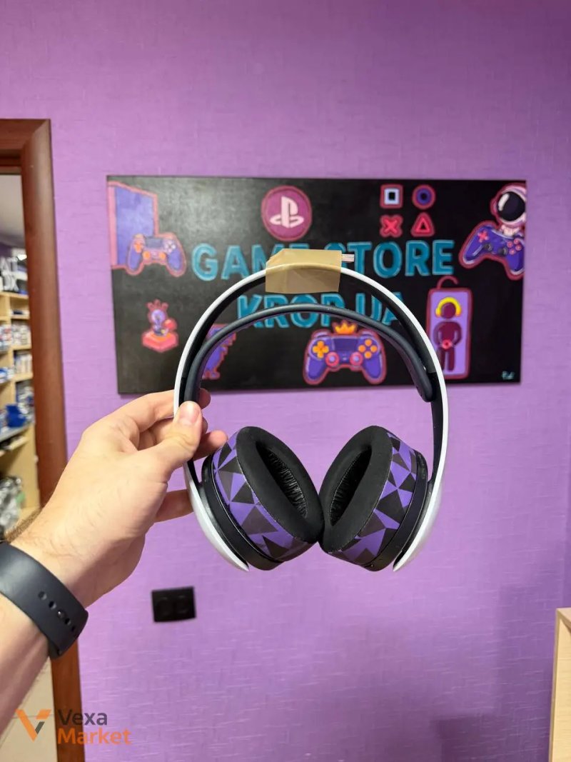 Игровая приставка PlayStation 4 с комплектом игр и контроллеров — фото 4