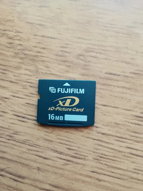 Карта памяти xD-Picture Card 16MB Fujifilm / Olympus
