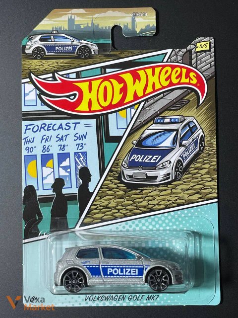 Колекційна модель Volkswagen Golf MK7 Hot Wheels