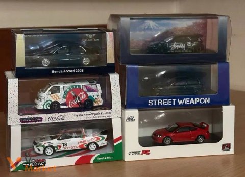 Колекційні моделі автомобілів Hot Wheels та інших брендів