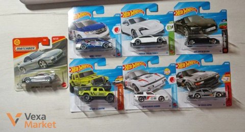 Колекційні моделі автомобілів Hot Wheels та Matchbox