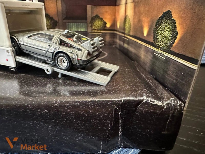 Коллекционная модель Dr. E. Brown Enterprises Back to the Future — фото 6
