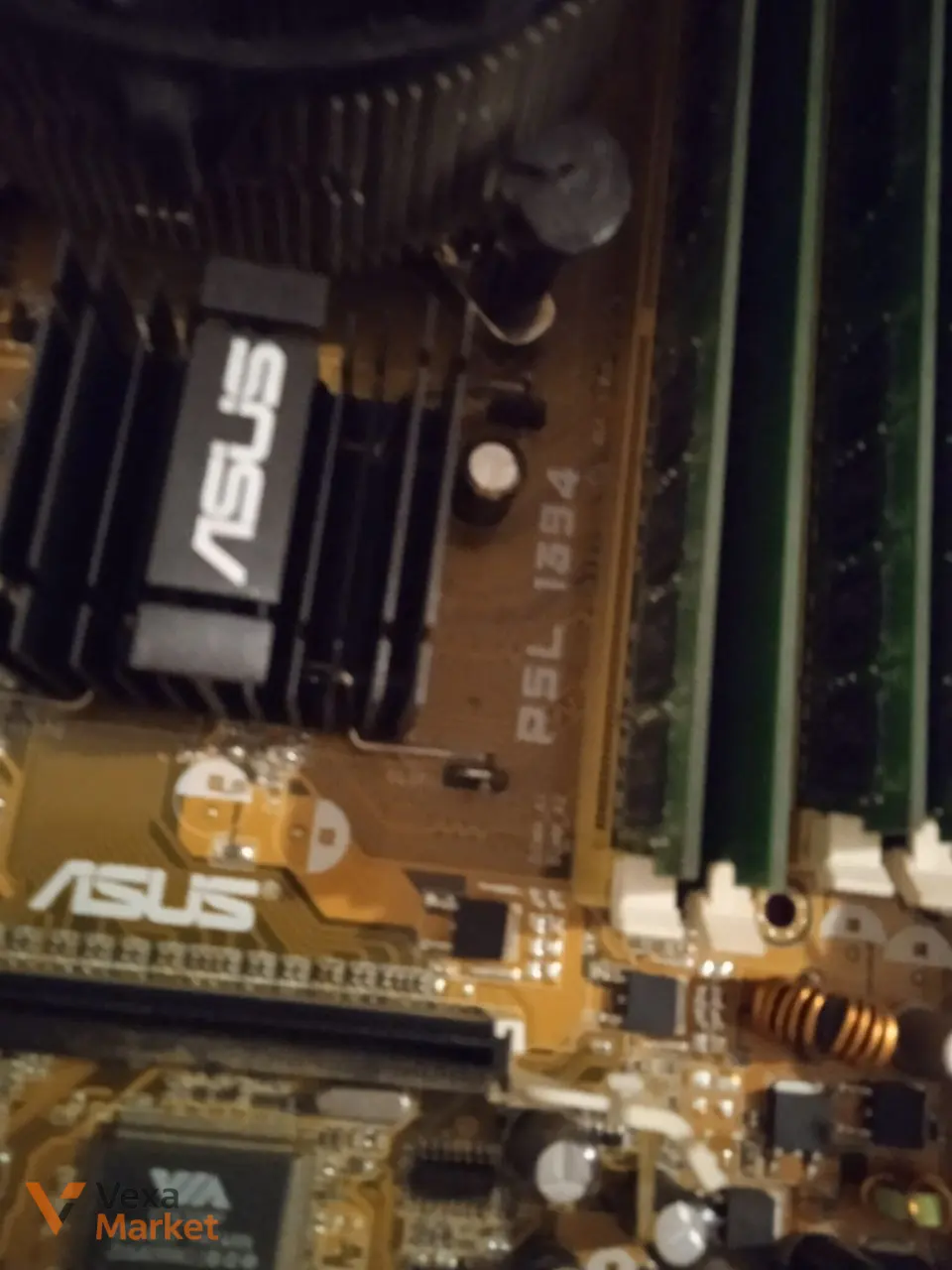 Комплект: материнська плата ASUS та процесор