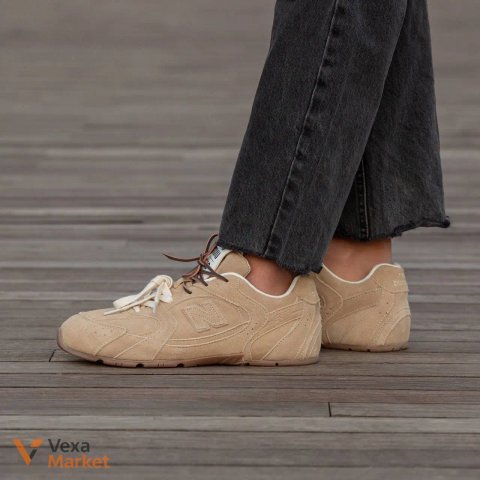 Кросівки New Balance x Miu Miu бежеві