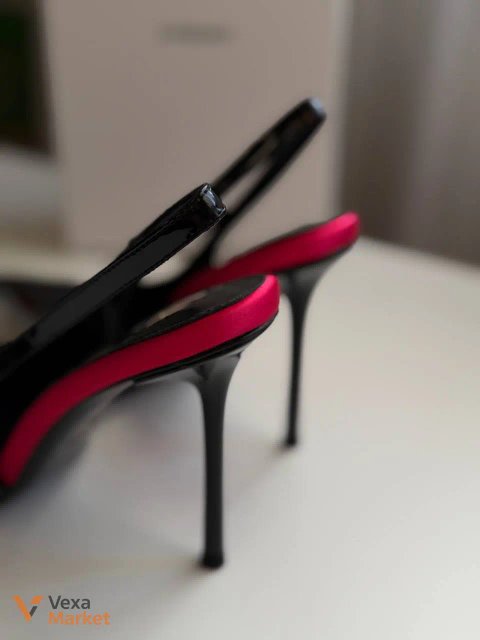 Лаковані туфлі Saint Laurent з натуральної шкіри