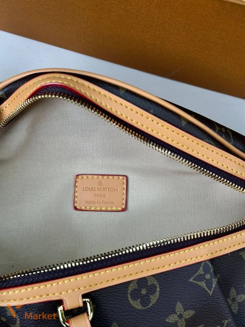 Louis Vuitton High Rise Bumbag шкіра та канва — фото 5