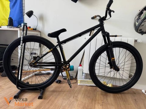 NS Bikes Majesty Ltd Dirt/Street Bike