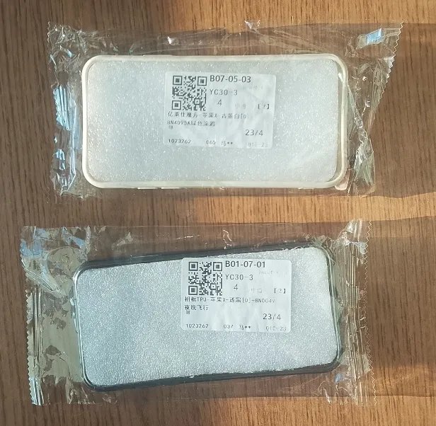 Лот чохлів: iPhone X / XS, Samsung A04e, J3 — фото 2