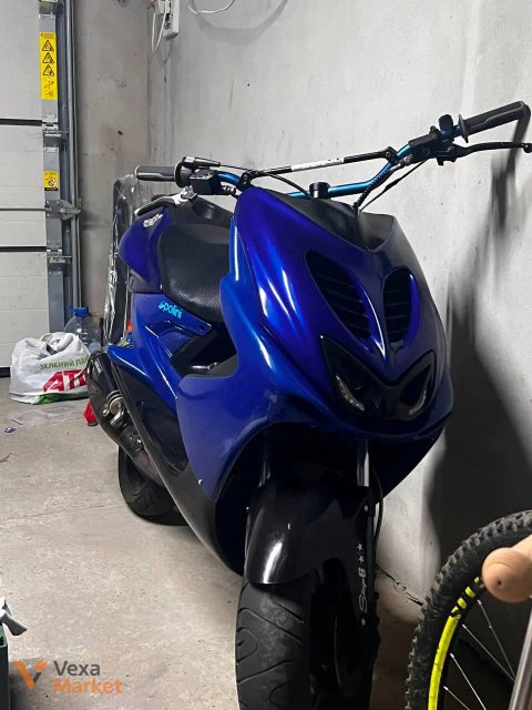 Скутер Aprilia SR 50 R (Рокс) тюнінгований
