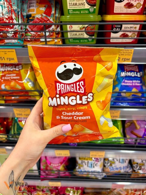 Снеки Pringles Mingles Cheddar & Sour Cream 56г