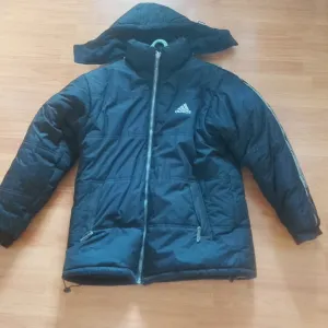 Оригінальна двостороння зимова куртка Adidas. Стан нової!