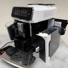 Автоматическая кофеварка Philips Series 3300 EP3343/50