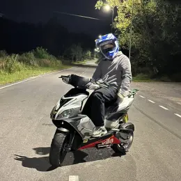 Aprilia SR50R Gen3 Hi-per 2 Pro